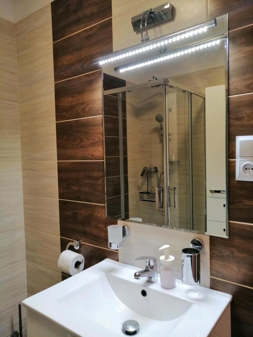 שצ'צ'ין Apartament Jasne Blonia מראה חיצוני תמונה